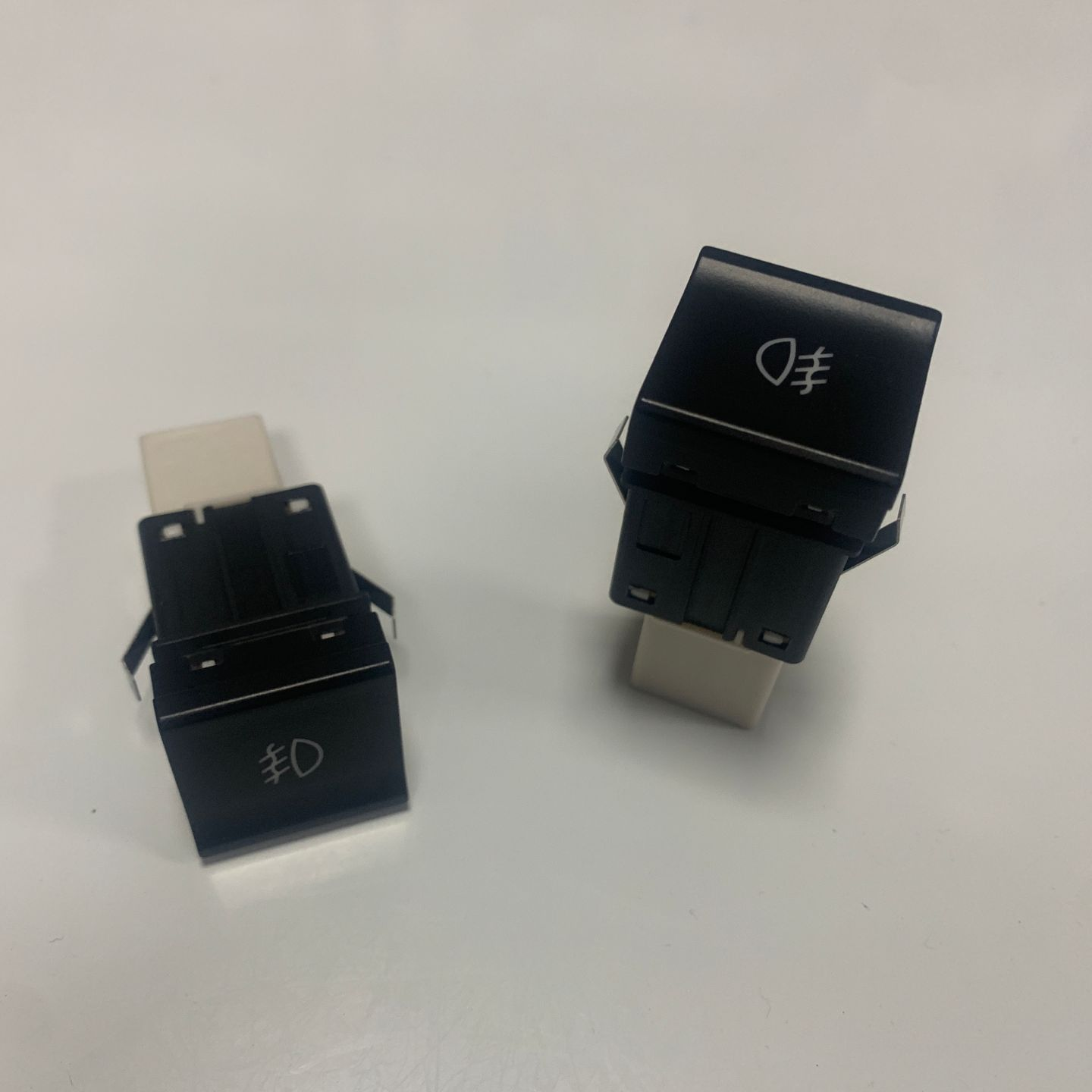 12V Fog Lamp Light ON/OFF Fog Light Switch Button Wire Harness With Relay for Volkswagen 2014 FOX POLO